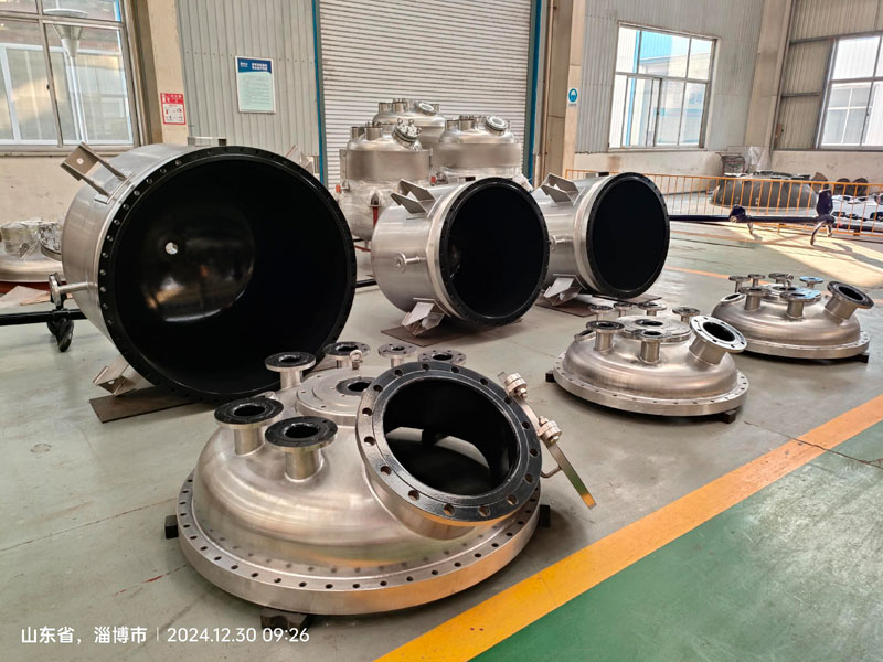 太極制造：不銹鋼噴涂F40反應釜，以品質(zhì)與創(chuàng)新征服市場