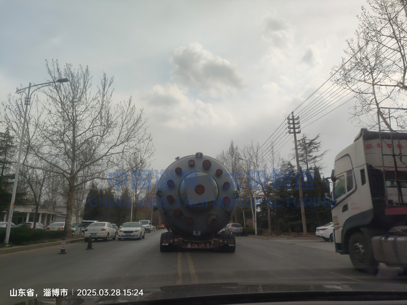 創(chuàng)新領(lǐng)航！高品質(zhì)9萬升大型搪玻璃反應(yīng)釜，太極制造