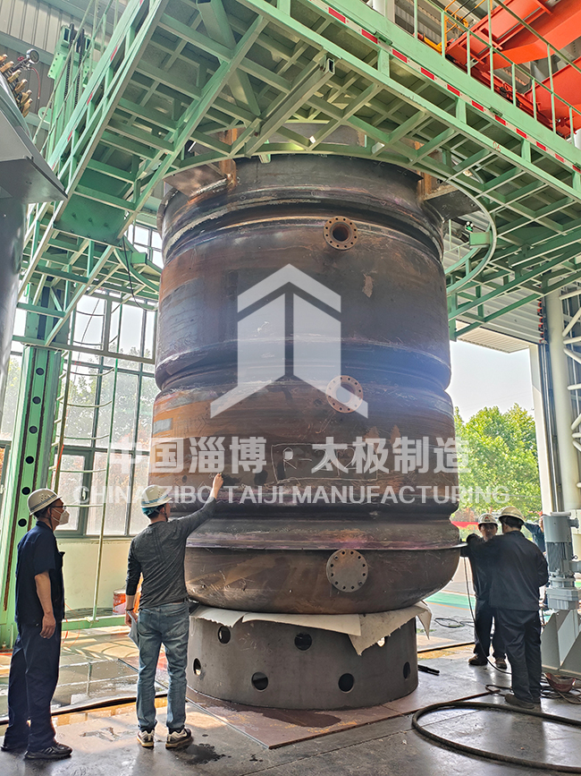 匠心淬煉，品質(zhì)無(wú)界！國(guó)外客戶定制的搪玻璃反應(yīng)釜全部一次性通過(guò)嚴(yán)苛質(zhì)檢